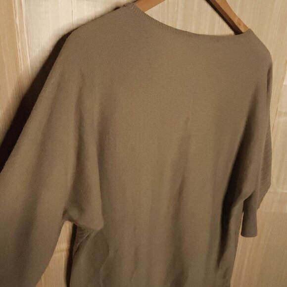 Boutique Womens Plus Tan Dolman Sleeve Sweater 1X - Picture 3 of 7